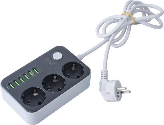 6 USB-poorten, 3 stopcontacten en een snoer van 1,6 meter voor al uw apparaten